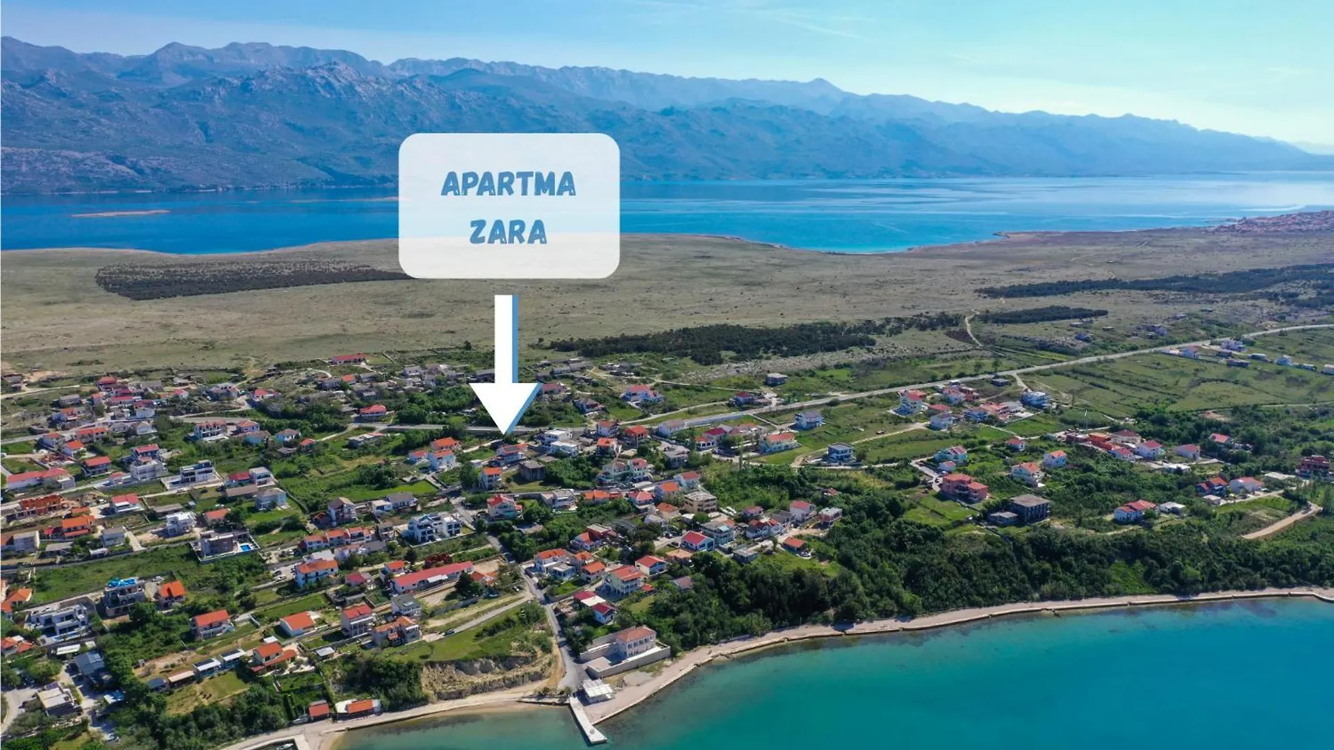 Apartma Zara 르티나